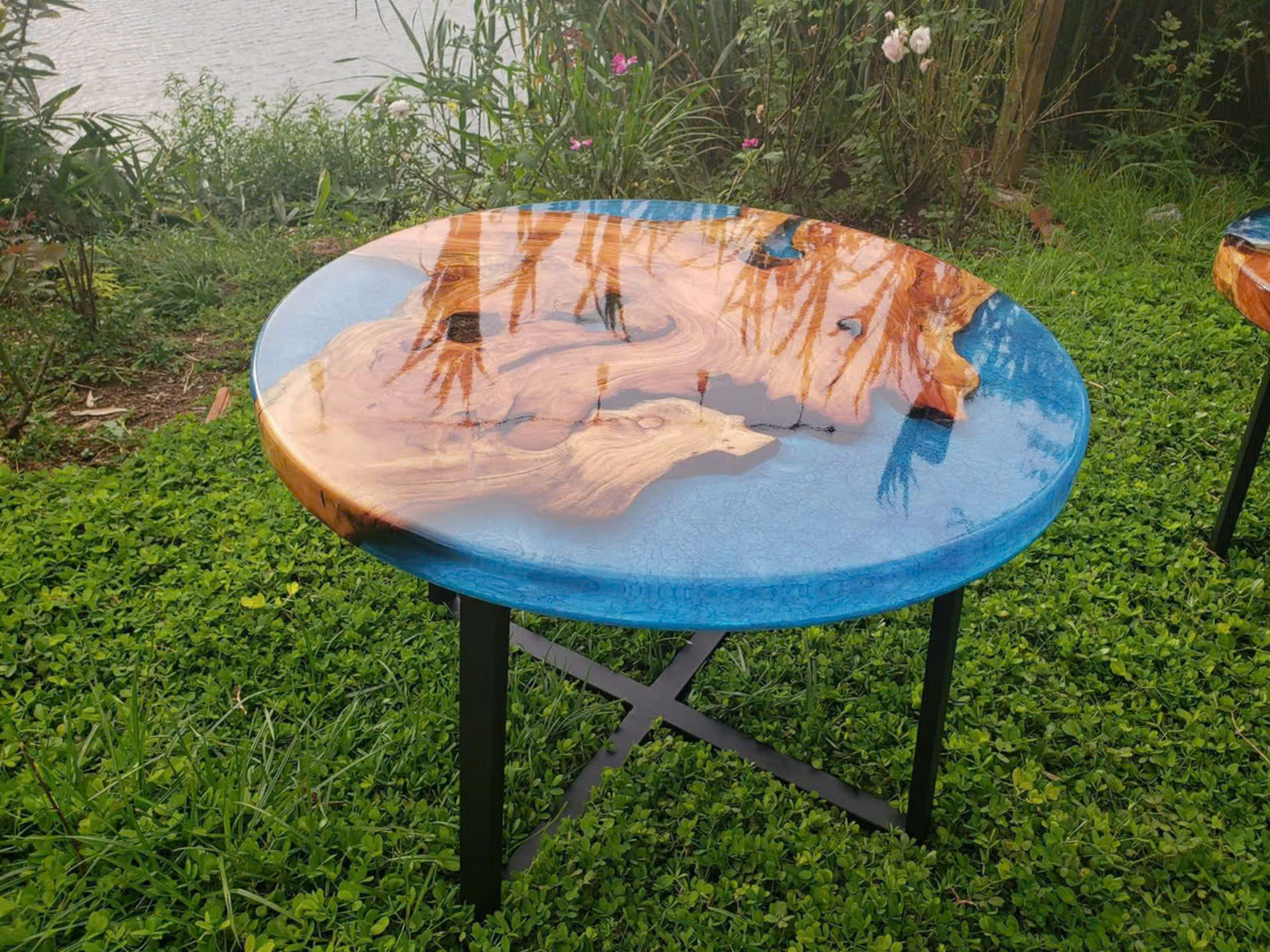 Epoxy round table
